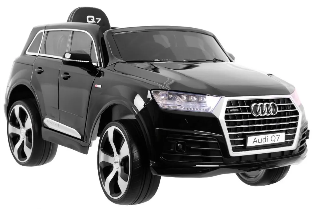 lakierowane-audi-o7-quatro-panel-audio-pilot