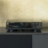 gramofon-pro-ject-primary-e-black-om-nn-9ppebomnn-naped-paskowy
