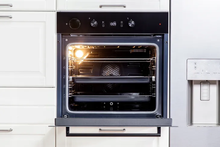 piekarnik-beko-bis24300bds-pojemnosc-71-l