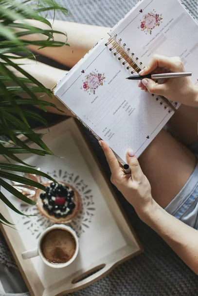 planner-slubny-rustical-stan-nowy-kolor-dominujacy-odcienie-zieleni