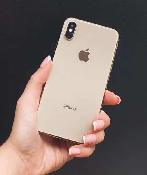 Apple iPhone Xs ゴールド 64GB Apple iPhone XS 64GB Gold (Złoty)