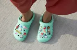 przypinka-crocs-jibbitz-do-butow-gitara-kolekcja-jibbitz-new