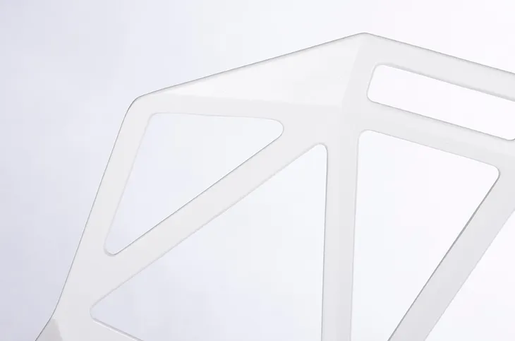 krzeslo-split-premium-biale-aluminium-nogi-biale-liczba-krzesel-w-zestawie-brak-informacji