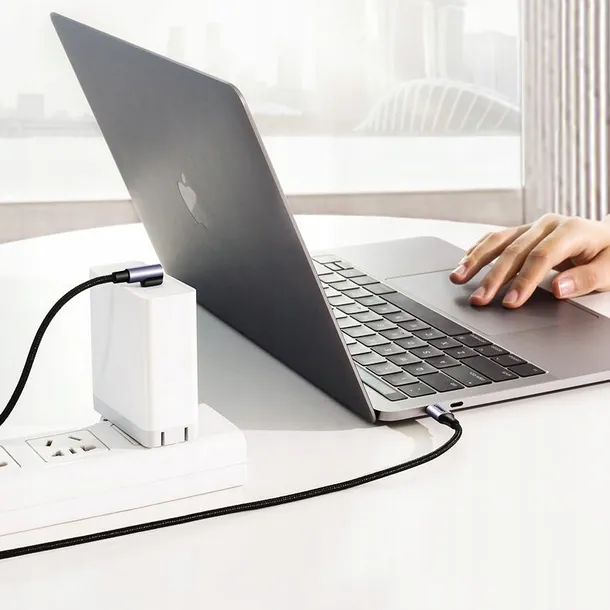 ugreen-kabel-usb-c-quick-charge-pd-4-0-3a-1m-konstrukcja-oplot