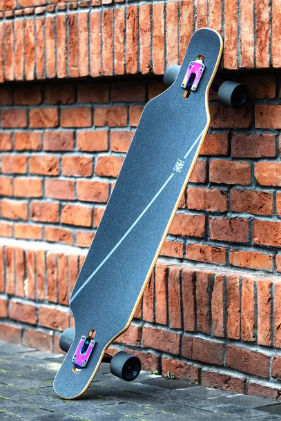 longboard-raven-neox-stan-nowy-klasa-lozysk-abec-9