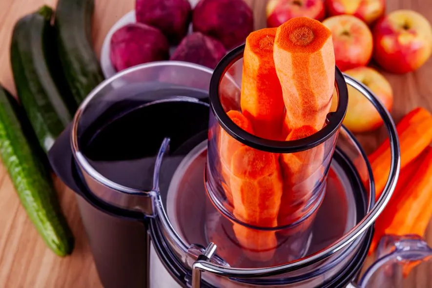 sokowirowka-do-owocow-wyciskarka-sk9s-eldom
