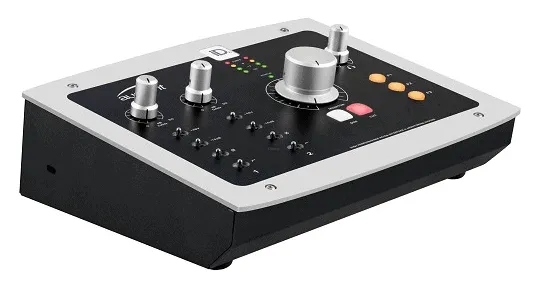 audient-id22-interfejs-audio-usb-10in14out-marka-audient