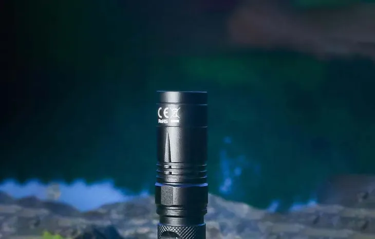 latarka-nitecore-ec23-1800lm-stan-nowy-waga-z-opakowaniem-0-3-kg