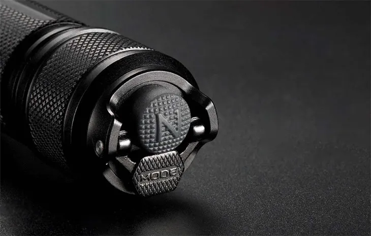 latarka-nitecore-tm03-2800lm-waga-z-opakowaniem-0-3-kg