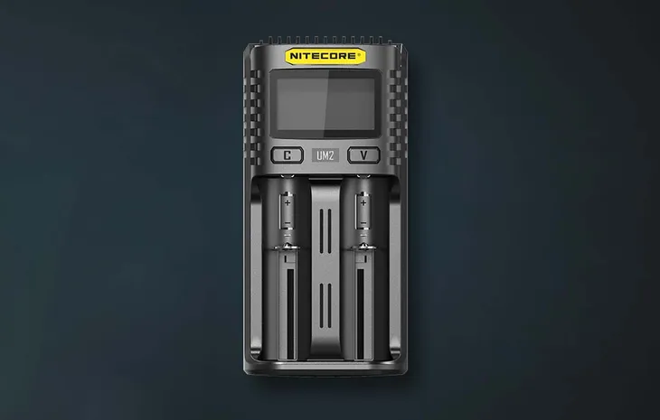 ladowarka-do-akumulatorow-nitecore-um2-usb-waga-z-opakowaniem-0-3-kg-stan-nowy