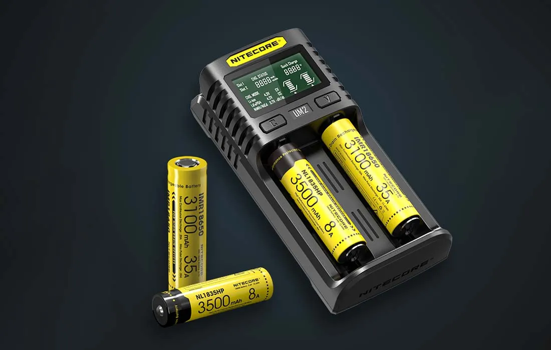 ladowarka-do-akumulatorow-nitecore-um2-usb