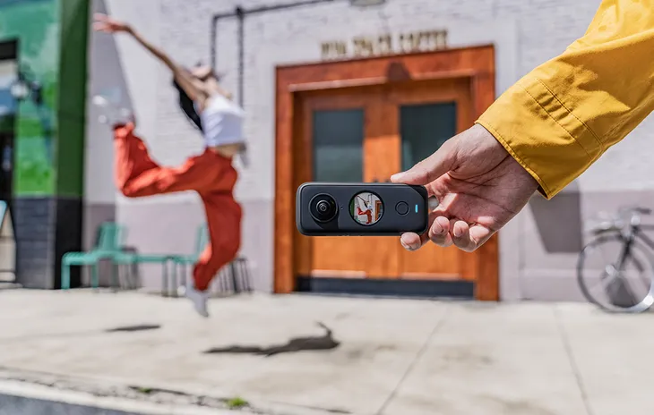 insta360-one-x2-waga-z-opakowaniem-0-3-kg