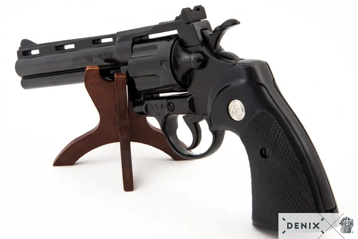 replika-amerykanski-rewolwer-python-magnum-6-denix-model-1050-waga-z-opakowaniem-1-3-kg