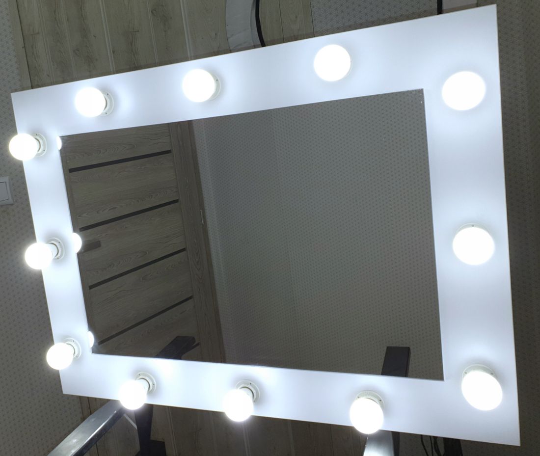 lustro-white-do-makijazu-makeupu-80x60-stan-nowy