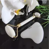 masazer-do-twarzy-jadeitowy-roller-gua-sha-box-stan-nowy