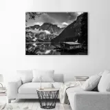obraz-na-plotnie-domek-nad-jeziorem-w-gorach-60x40-stan-nowy