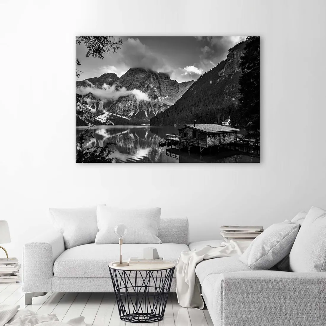 obraz-na-plotnie-domek-nad-jeziorem-w-gorach-60x40