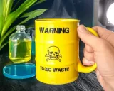 kubek-toxic-waste