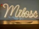 neonowy-napis-milosc-95-cm