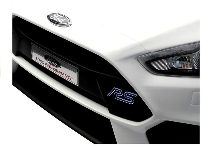 auto-na-akumulator-ford-focus-rs-biale-stan-nowy-maksymalne-obciazenie-77-kg