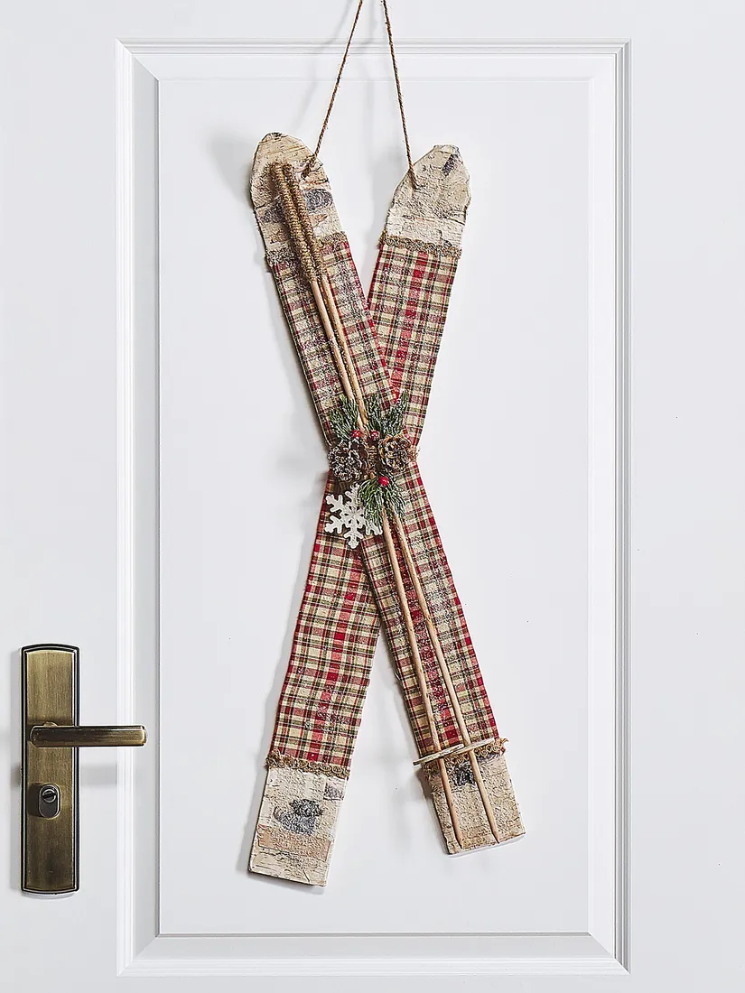 dekoracja-scienna-narty-czerwona-tohmo-stan-nowy