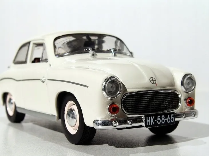 deagostini-syrena-104
