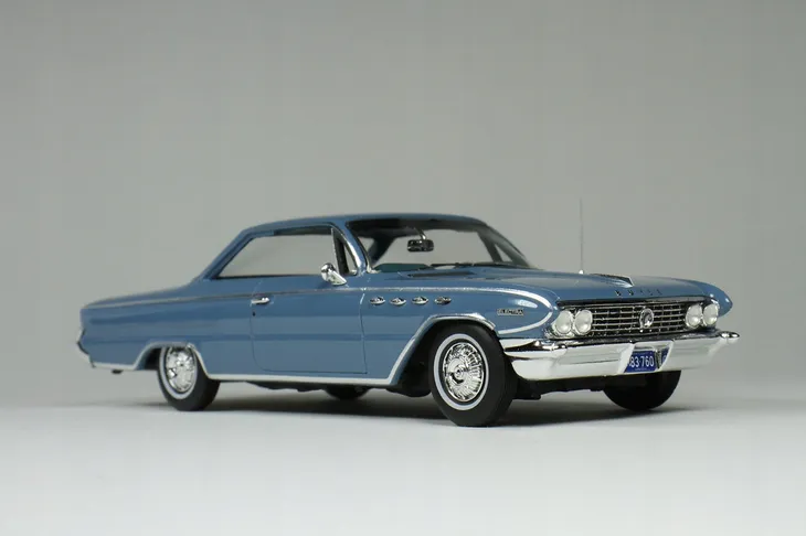 goldvarg-buick-electra-niebieski