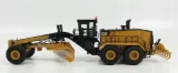 dm-models-caterpillar-cat24