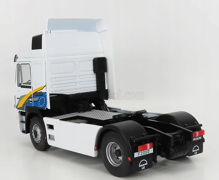 mcg-man-f2000-v10-bialy