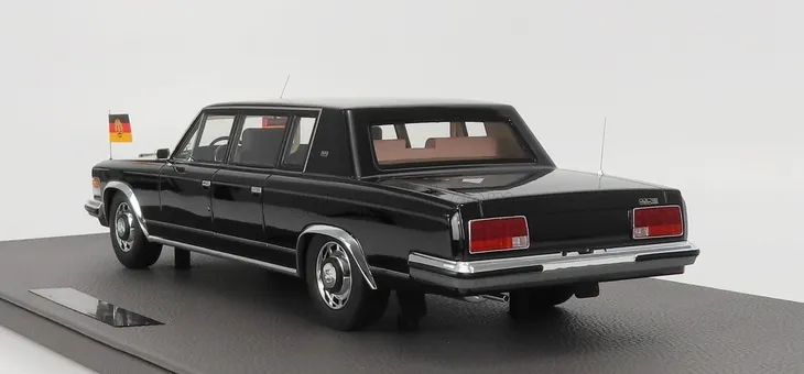 topmarques-zil-4104-nrd