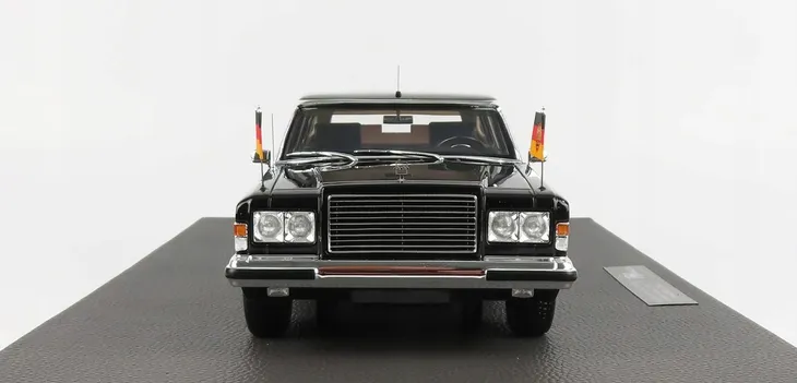 topmarques-zil-4104-nrd