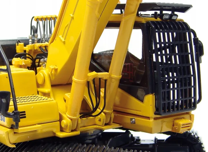 uh-komatsu-pc450lc
