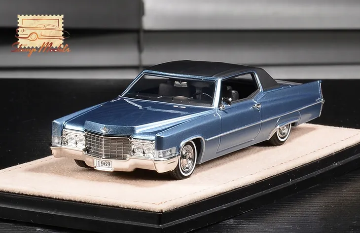 stamp-cadillac-coupe-deville-1969-niebieski