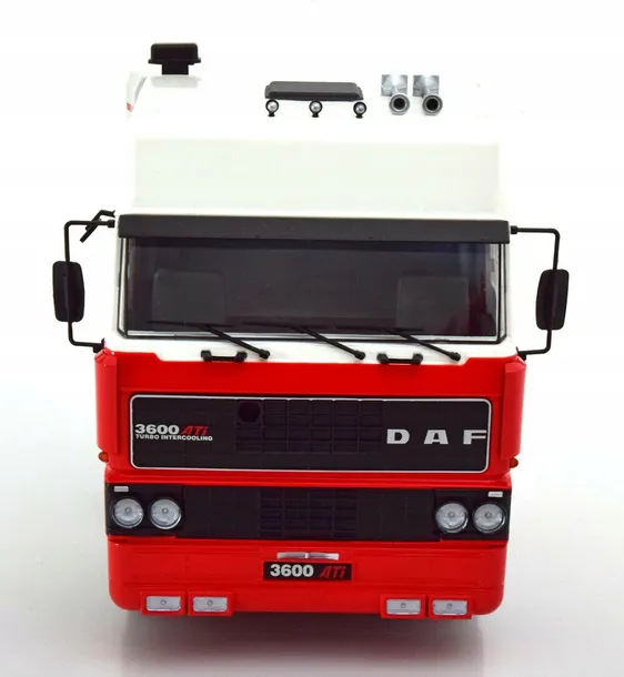 rk-daf-3600-space-cab-czerwony-bialy