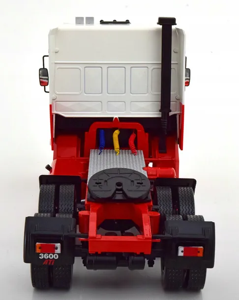 rk-daf-3600-space-cab-czerwony-bialy