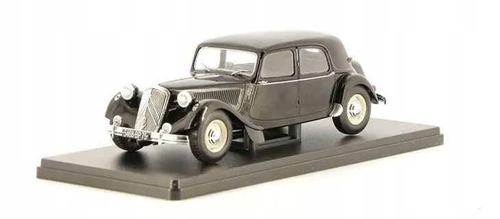 hachette-citroen-15-1953