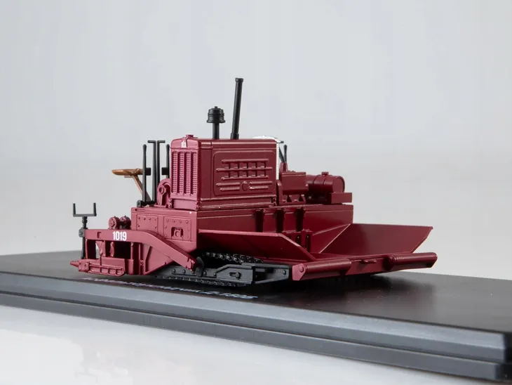 modelpro-rozscielacz-asfaltu-d-150b