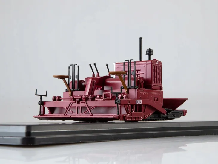 modelpro-rozscielacz-asfaltu-d-150b