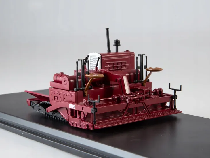 modelpro-rozscielacz-asfaltu-d-150b