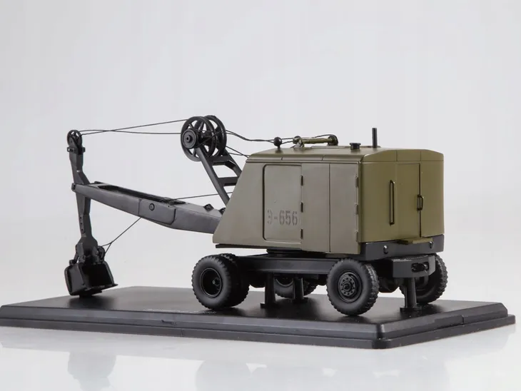 modelpro-koparka-e-656