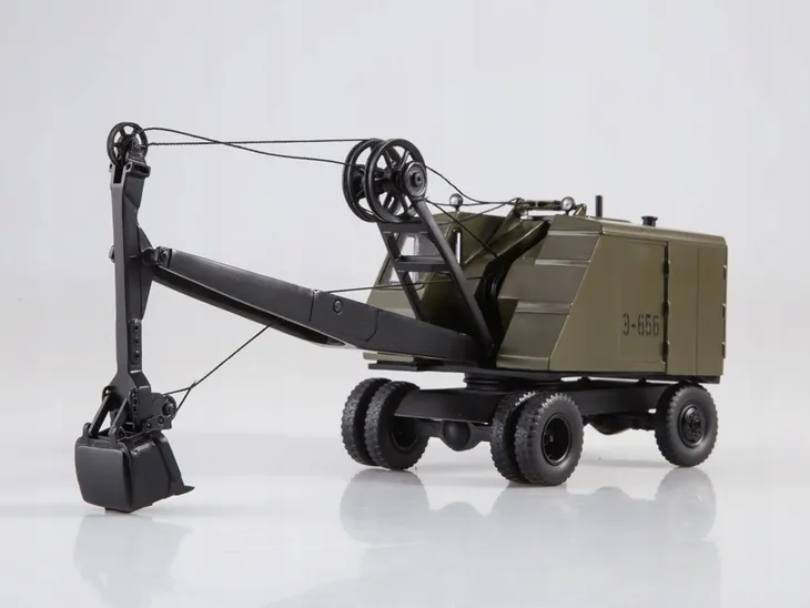 modelpro-koparka-e-656