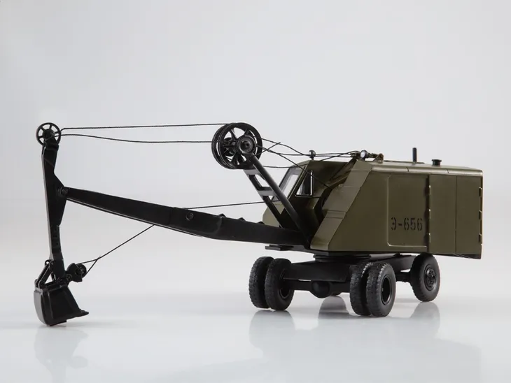 modelpro-koparka-e-656