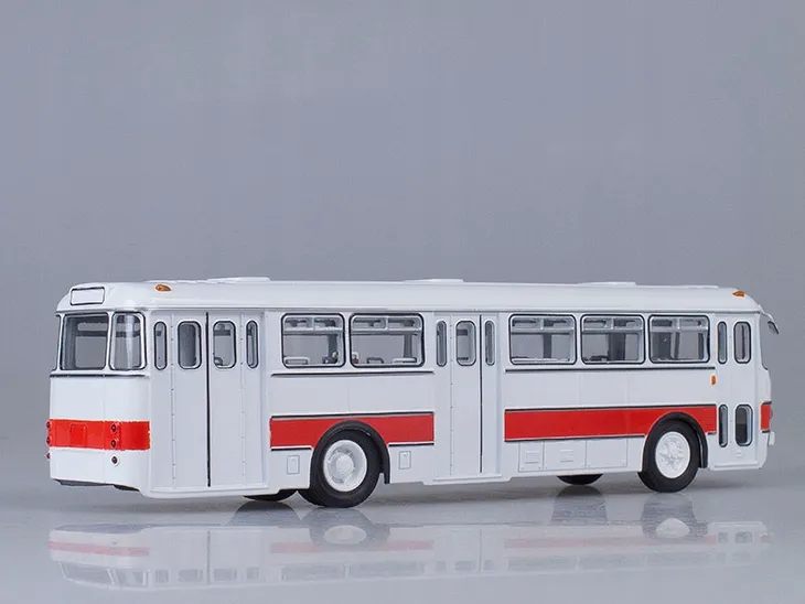 sa-ikarus-556