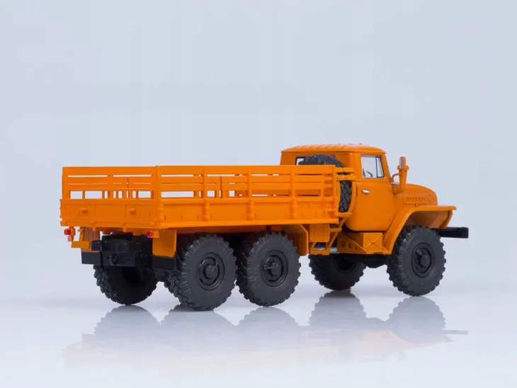 aist-ural-4320