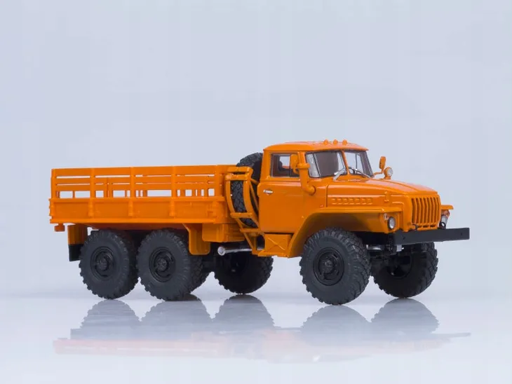 aist-ural-4320