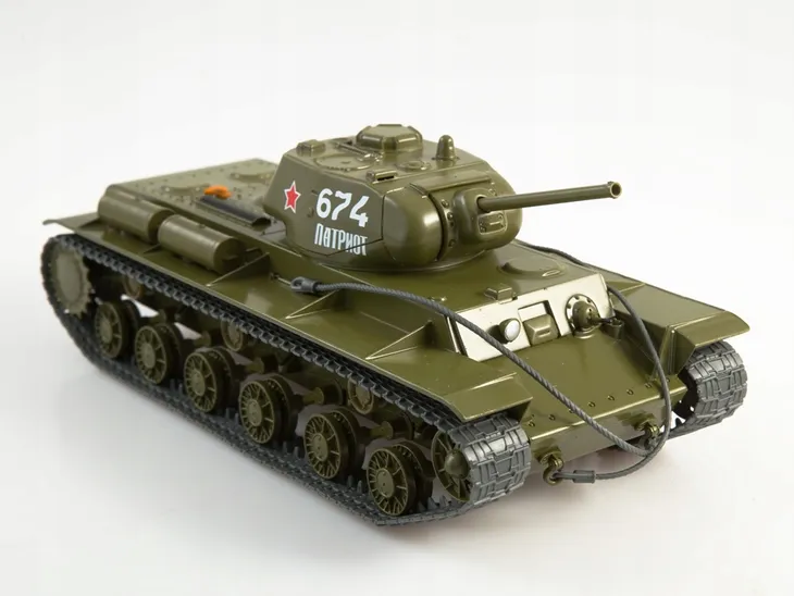 modimio-czolg-kw-1s