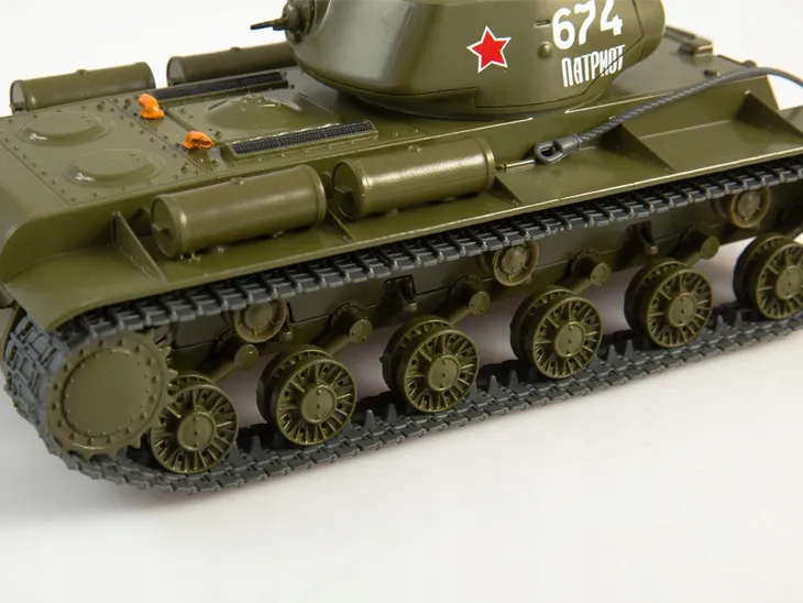 modimio-czolg-kw-1s