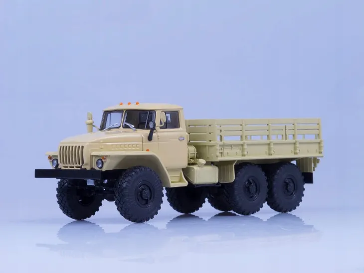 aist-ural-4320