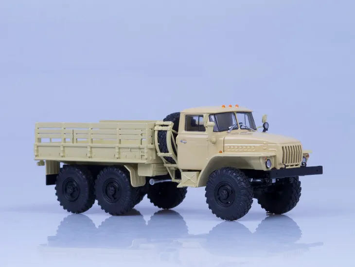 aist-ural-4320