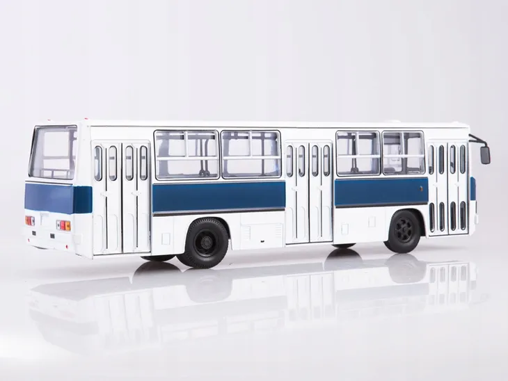 sa-ikarus-260-bialo-niebieski